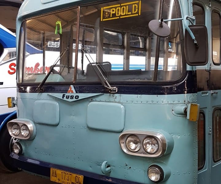 Koleksi Bus Jadul, Cara Unik Merawat Sejarah Transportasi