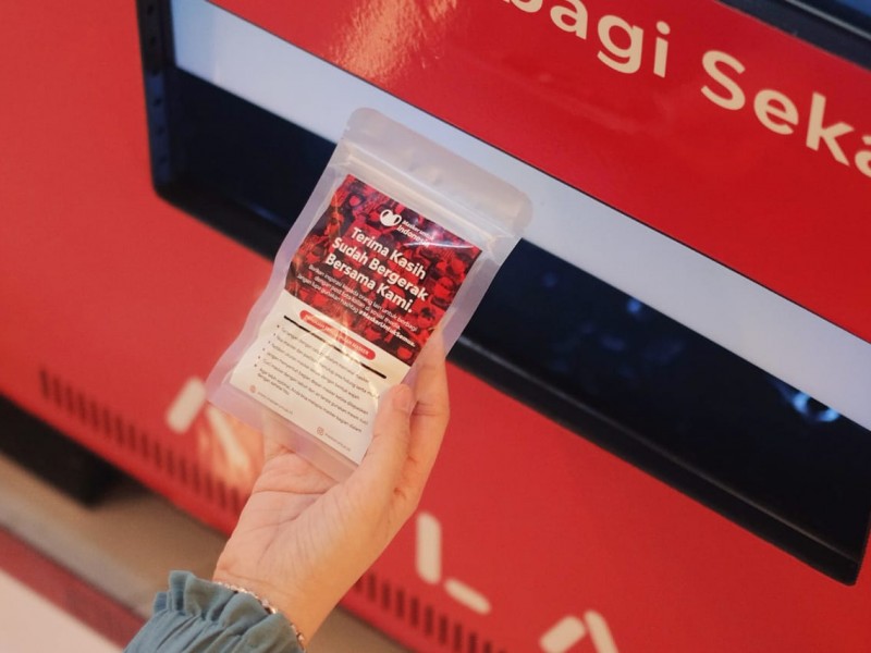 Kini Ada Vending Machine Masker di Mal