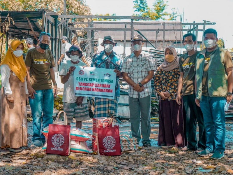 Kebakaran Balocci, Semen Tonasa Bantu Warga Terdampak