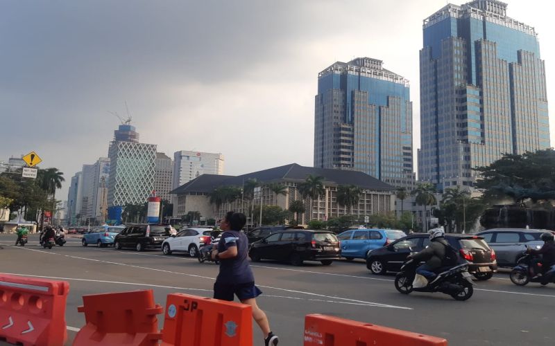 warga berlari di sekitar istana negara