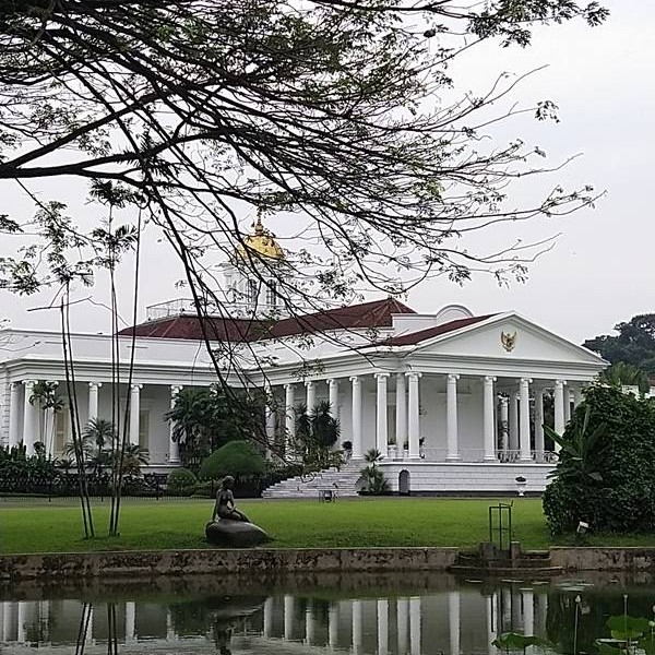 Bertamasya Sekaligus Belajar Sejarah di Kebun Raya Bogor