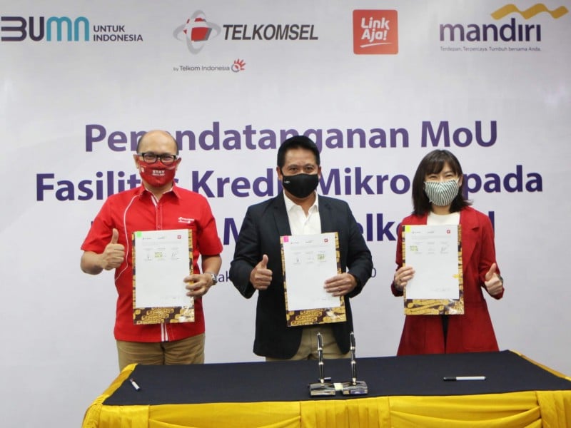 Bank Mandiri Gandeng Telkomsel dan LinkAja Salurkan Kredit