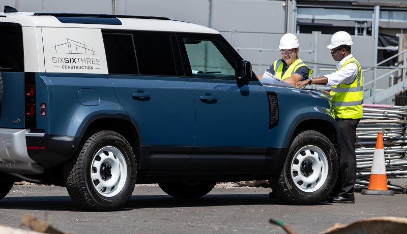 Land Rover Defender Hard Top Siap Mengaspal, Ini Kecanggihannya