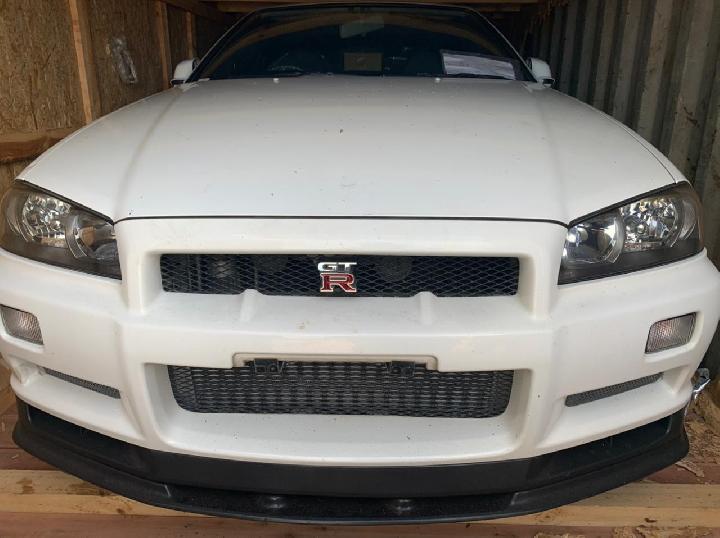 Ada Lelang Mobil Sport Nissan GT-R R34, Catat Jadwal dan Harganya