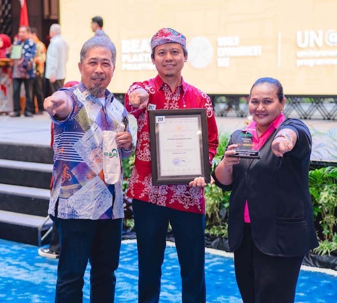 PT Pupuk Kalimantan Timur (Pupuk Kaltim) kembali meraih penghargaan Proper Daerah (Properda) peringkat Emas ke-8 dari Pemerintah Provinsi Kaltim, atas komitmen tata kelola lingkungan dan pemberdayaan masyarakat dalam aktivitas bisnis perusahaan, Kamis (15/6/2023)/JIBI-Istimewa