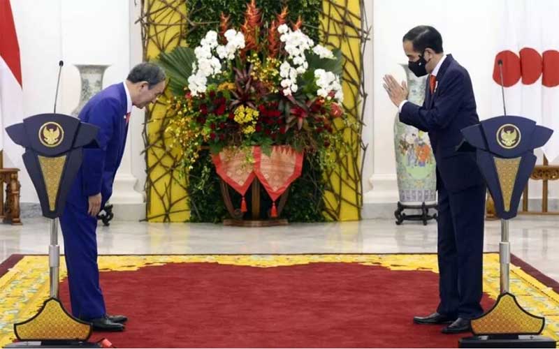 Foto-Foto Pertemuan Presiden Joko Widodo Dengan Perdana Menteri Jepang Yoshihide Suga