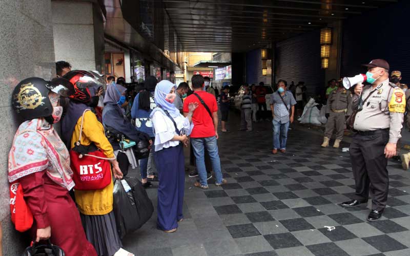 BERITA FOTO : Kondisi Terkini Pasar Tanah Abang Pasca Perpanjangan Penutupan