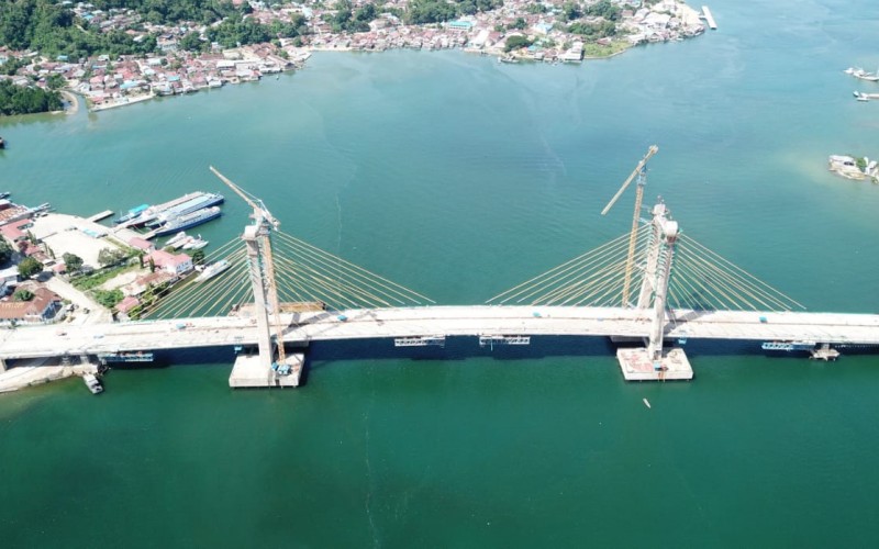 Jembatan Teluk Kendari