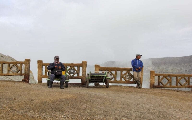 Jelajah Wisata Jatim, Sabar Kunci Menemui Keindahan Kawah Ijen