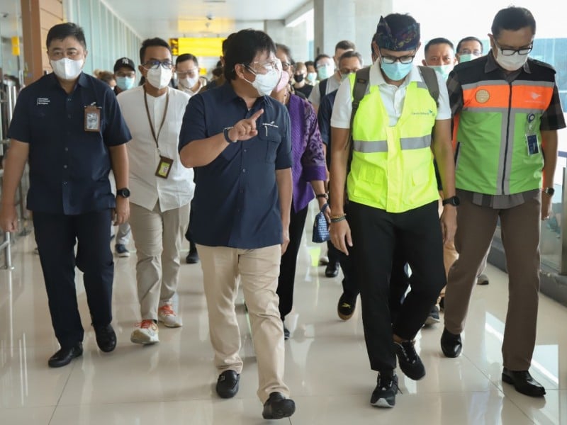 Menparenkraf Sandiaga Uno Apresiasi Penerapan Protokol Kesehatan di Bandara I Gusti Ngurah Rai Bali