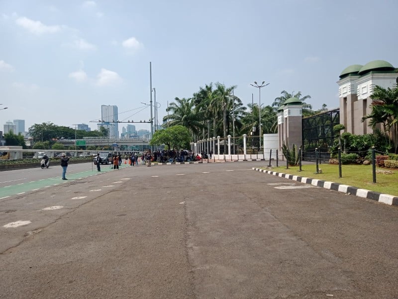 Demo BEM SI, Begini Situasi Terkini Lalu Lintas di Depan Gedung DPR