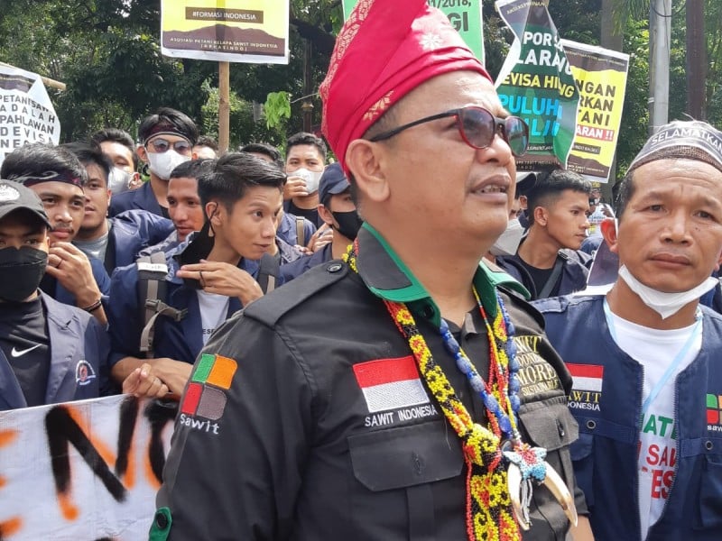 Foto-Foto Demo Petani Sawit di Depan Kantor Kemenko Perekonomian