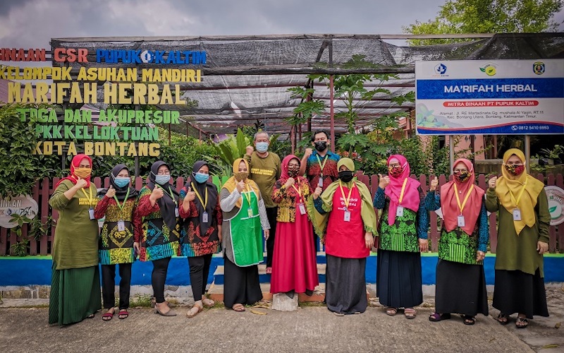 Makrifah Herbal, salah satu mitra binaan PT Pupuk Kalimantan Timur (PKT) yang bergerak di bidang budidaya Tanaman Obat Keluarga (TOGA) dengan produk turunan berbagai jenis minyak herbal, seperti minyak urut, minyak kemiri, teh herbal, lulur tradisional, bibit toga hingga jasa eduwisata, dan spa./JIBI-Istimewa