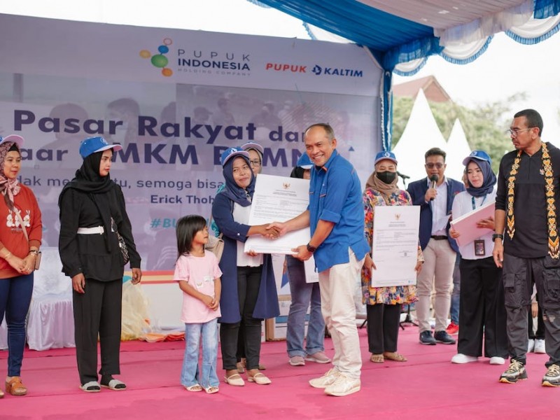 PT Pupuk Kalimantan Timur (Pupuk Kaltim) bersama PT Pupuk Indonesia (Persero) menggelar Pasar Rakyat dan Bazaar UMKM BUMN di halaman parkir Stadion Segiri Kota Samarinda, Kamis (6/10/2022).