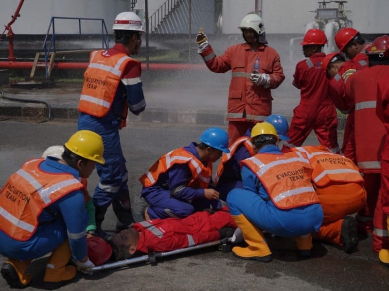 Pertamina Patra Niaga Region Kalimantan mengadakan simulasi keadaan darurat di Depot Pengisian Pesawat Udara (DPPU) Sepinggan, Kalimantan Timur, Senin (17/10/2022)./JIBI-Istimewa