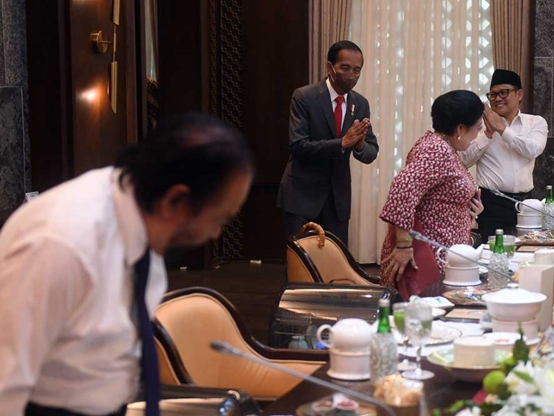 Foto-Foto Para Elit Partai Makan Siang dengan Presiden Jokowi