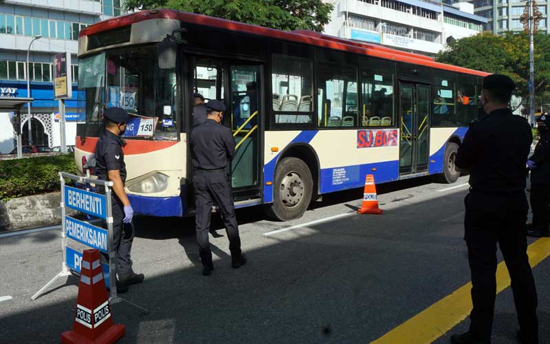 Foto-Foto Kesunyian di Malaysia saat Hari Pertama Lockdown Total