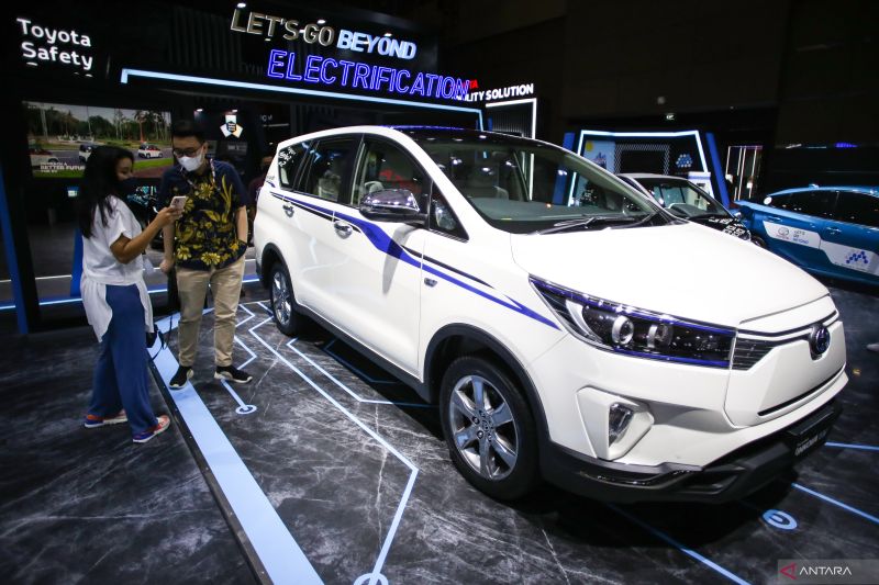 Simak Deretan Mobil Baru yang Dipamerkan di IIMS Hybrid 2022