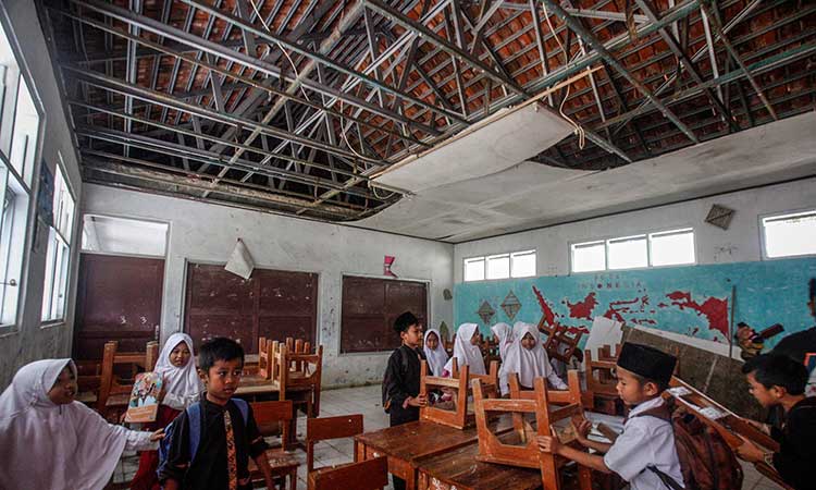 BERITA FOTO : Berbagai Kerusakan Karena Gempa Bumi di Sukabumi