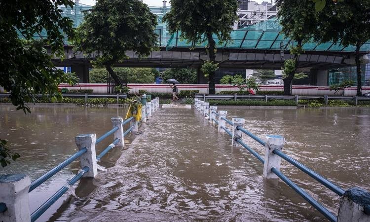 Foto-Foto Jakarta Banjir 25 Februari 2020