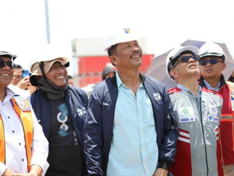 Pelabuhan Batu Ampar Semakin Modern, BP Batam Datangkan STS Crane