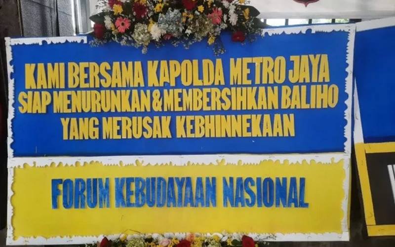 Pelawak Narji, Chika Jessica, dan Artis Dukung Pangdam Jaya Turunkan Baliho Rizieq Shihab