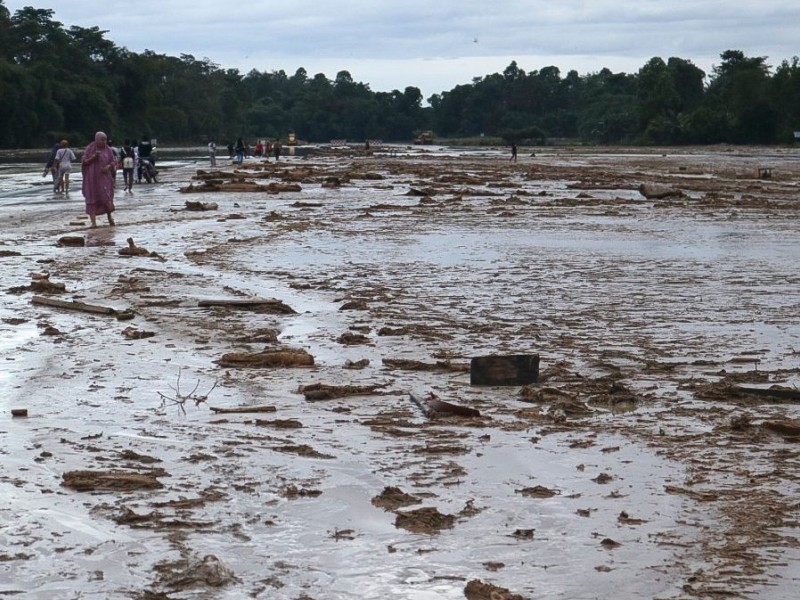 Terendam Lumpur, Bandara Andi Jemma Ditutup Hingga 29 Juli