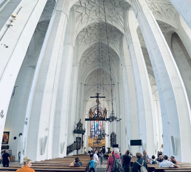 Gereja St. Mary di Kota Tua Gdansk. Bisnis/Surya Mahendra Saputra