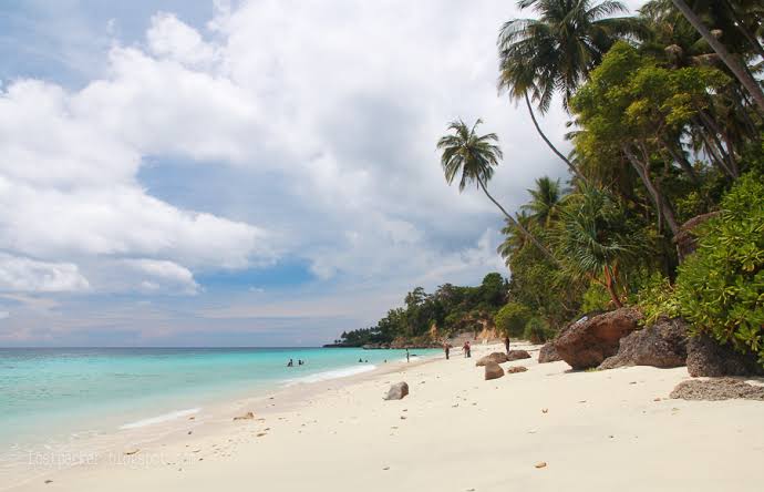 13 Pantai Instagramable di Indonesia