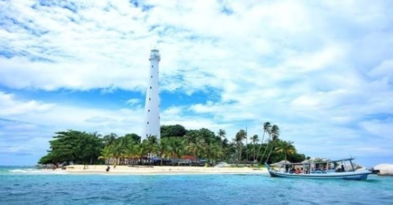 13 Pantai Instagramable di Indonesia