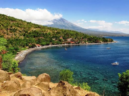 13 Pantai Instagramable di Indonesia