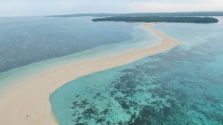 13 Pantai Instagramable di Indonesia