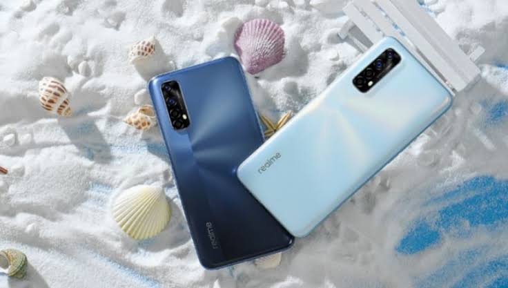 Realme 7 Pro, Ponsel dengan Kemampuan Pengisian Daya Cepat 65W