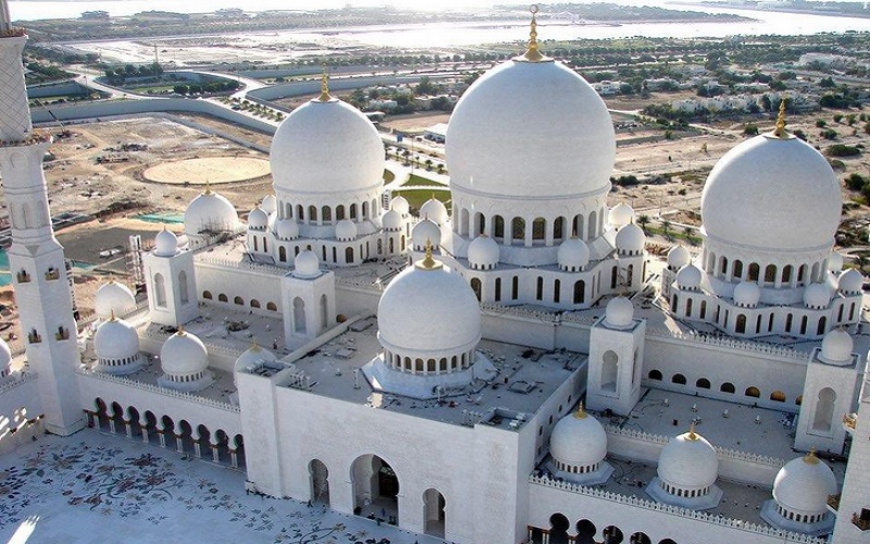 Hadiah Putra Mahkota UEA untuk Jokowi, Ini Penampakan Masjid Mewah Sheikh Zayed