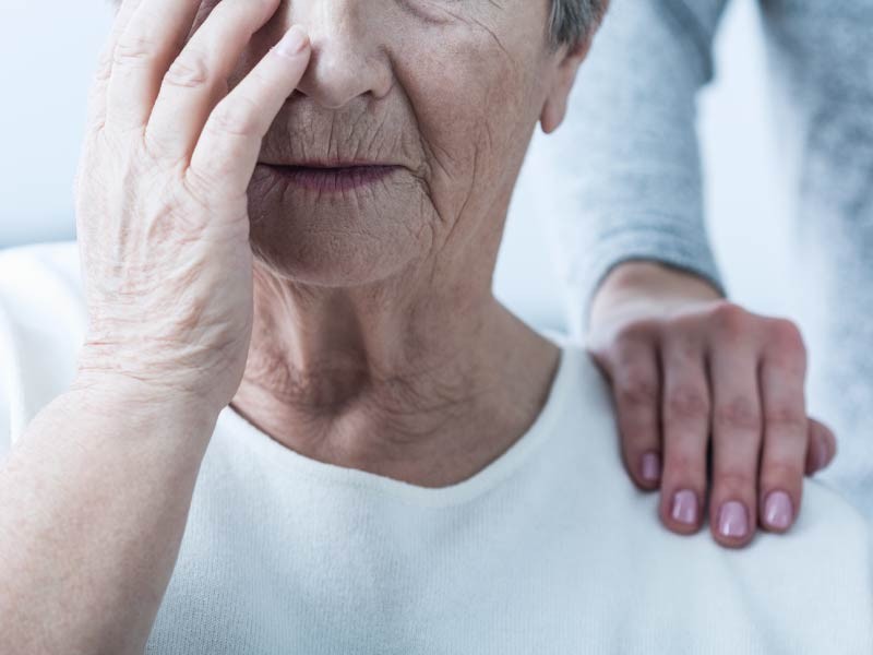 merawat orang tua alzheimer