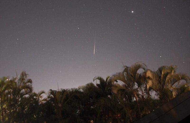 Foto-foto Menakjubkan Puncak Hujan Meteor Perseid 