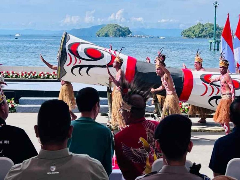 Mengenal Papua Street Carnival, Parade Kostum hingga Ajang Unjuk Gigi UMKM Kreatif