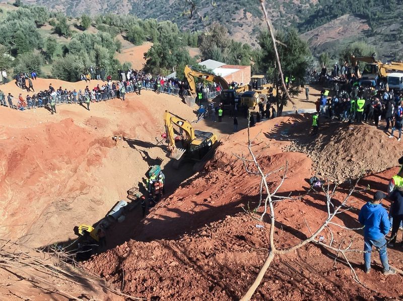 Foto-foto Aksi Penyelamatan Rayan, Anak 5 Tahun yang Terjebak di Sumur Sedalam 32 Meter