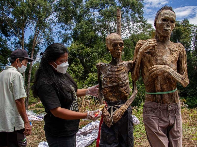 Ritual Manene Suku Toraja, Dari Leluhur Untuk Leluhur