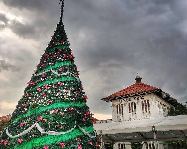 sejarah pohon natal