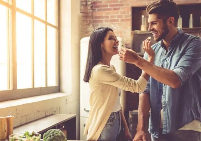 tanda pria mencintai perempuan