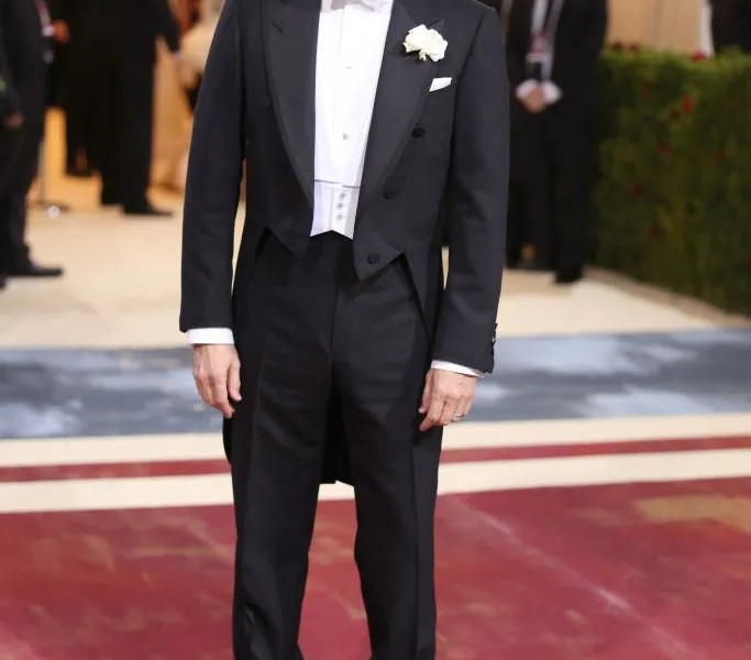 8 Selebriti Pria Berbusana Terbaik di Met Gala 2022, Jared Leto hingga Joe Jonas