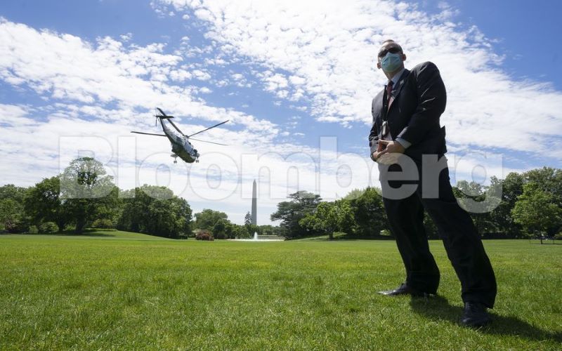 Trump tinggalkan gedung putih