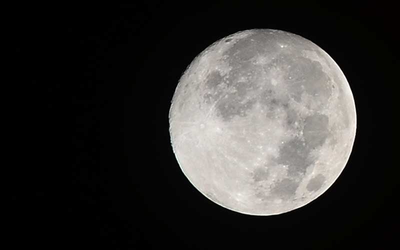 Mari Menikmati Foto Supermoon Terakhir Tahun Ini