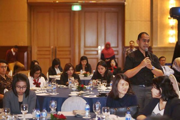 Bisnis Indonesia Communication Forum 2017 