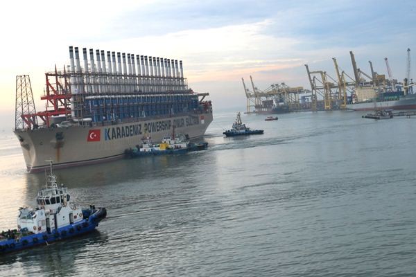 Kapal Pembangkit Listrik Turki Tiba di Medan