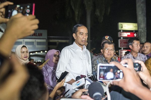 Presiden Jokowi dan Wapres JK Jenguk Korban Bom Kampung Melayu
