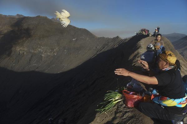 Tradisi Yadnya Kasada di Gunung Bromo