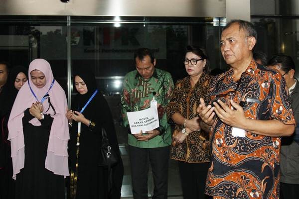 Aksi Solidaritas Pegawai KPK Untuk Novel Baswedan