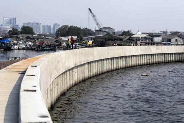 Proyek Tanggul Laut Pluit Dipercepat
